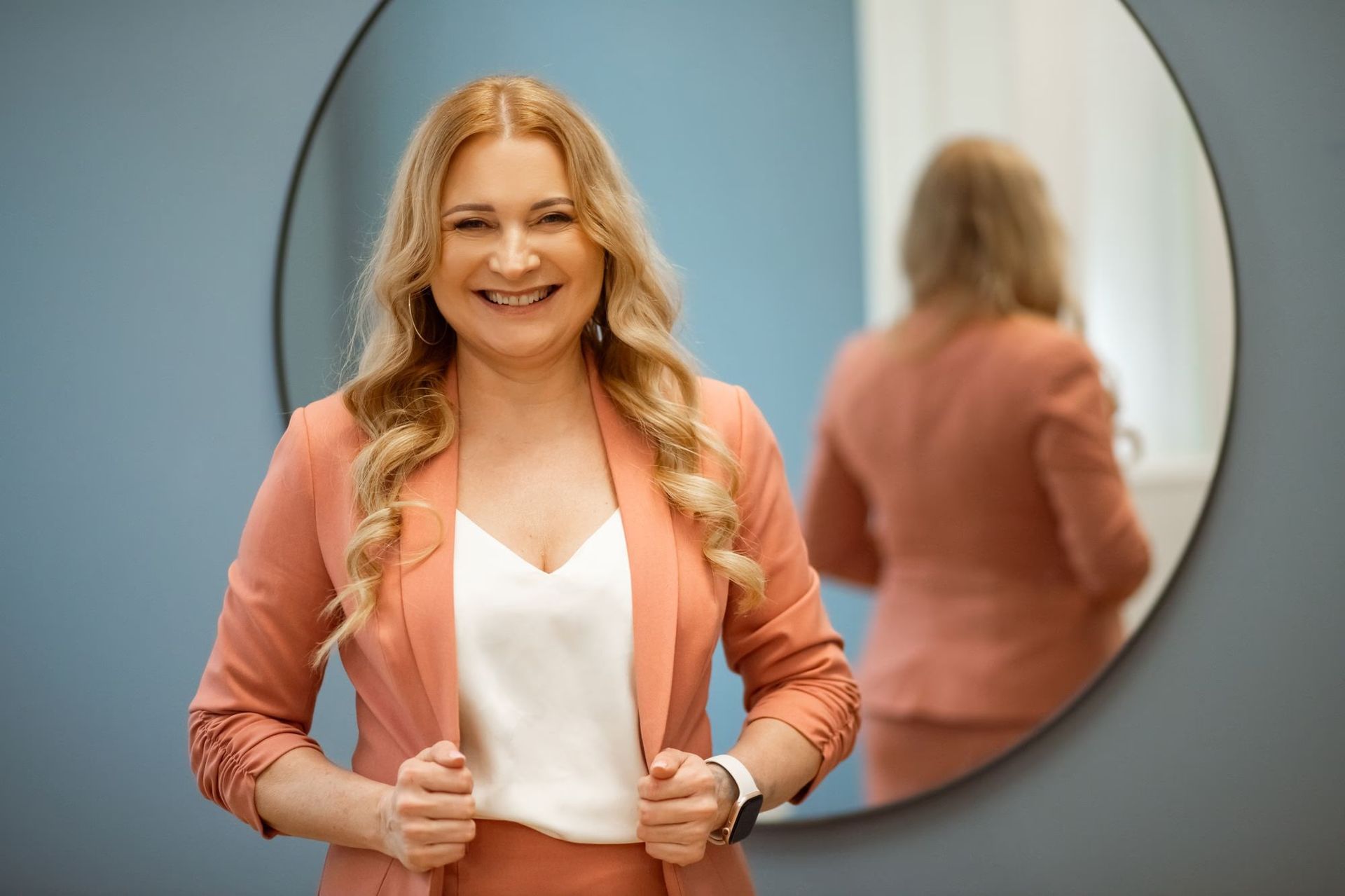 Dr Helena Major podczas pracy